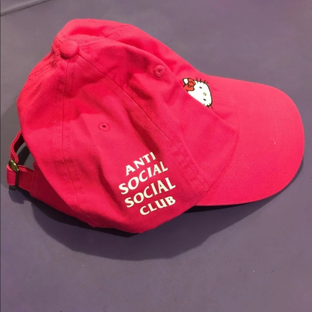 ASSC x Hello Kitty Cap NEVER BEEN WORN
